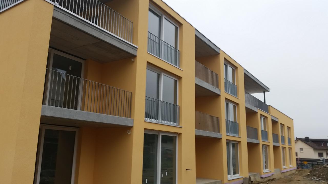 Hotel-T8 Unterentfelden Bagian luar foto
