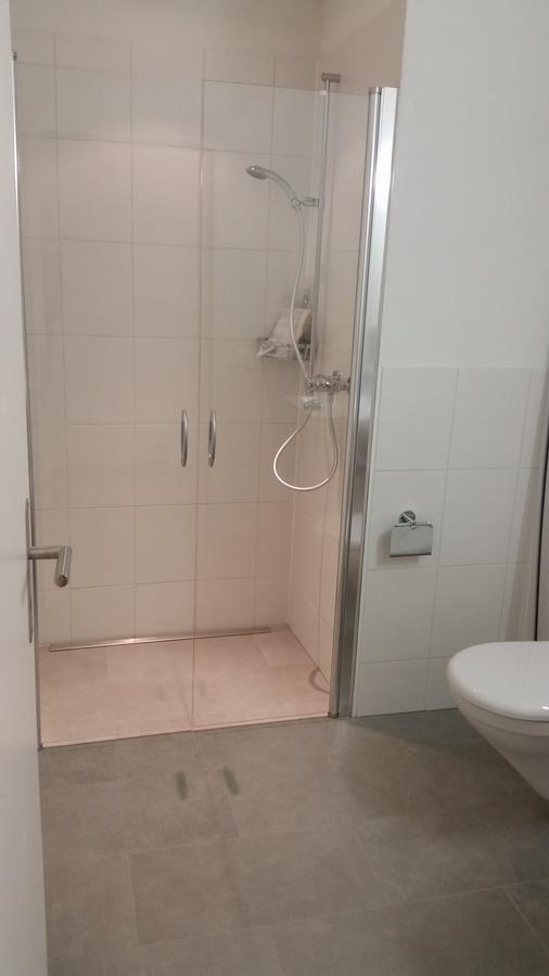 Hotel-T8 Unterentfelden Bagian luar foto