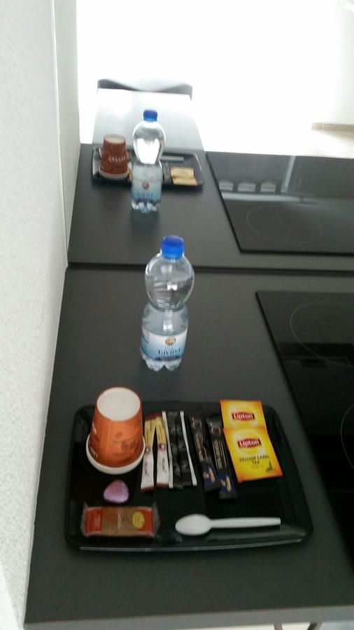 Hotel-T8 Unterentfelden Bagian luar foto