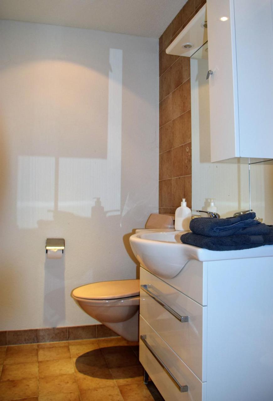Hotel-T8 Unterentfelden Bagian luar foto